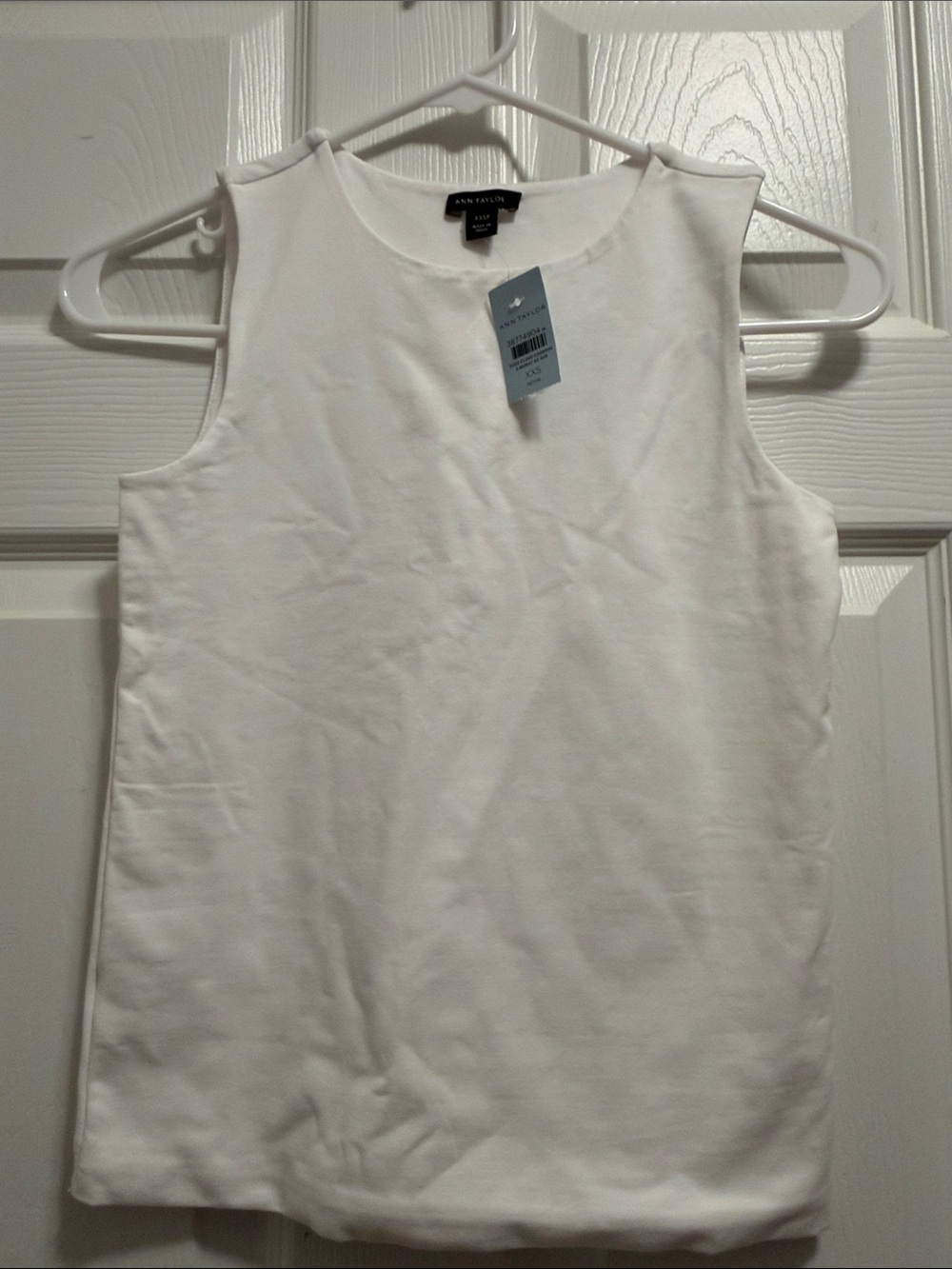 NWT Ann Taylor White Sleeveless Shell Tank Top